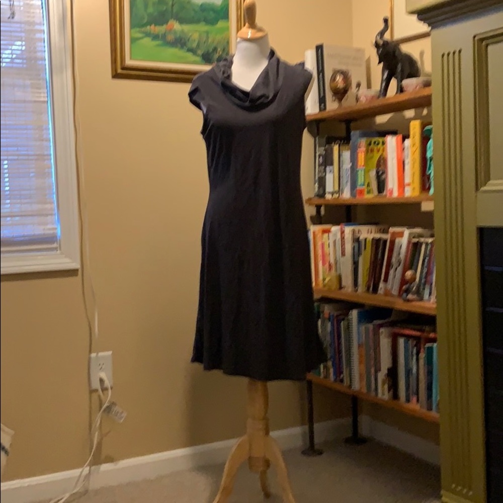 REI gray sleeveless dress